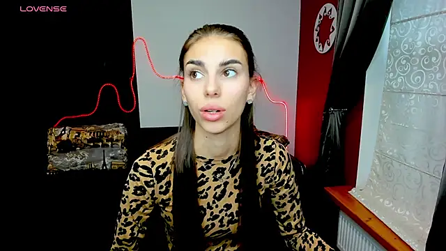 EmmyGreans online show from September 18, 6:37 am