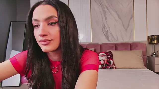 Snapshot of AylinRoss chatting on December 18, 8:42 am AylinRoss online show from December 18, 8:42 am