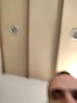 leon3875 online show from October 31, 3:35 pm