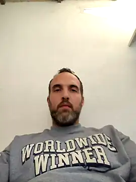 leon3875 online show from November 3, 3:46 pm