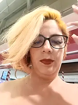 Escarlate4you  online show from November 12, 12:33 am