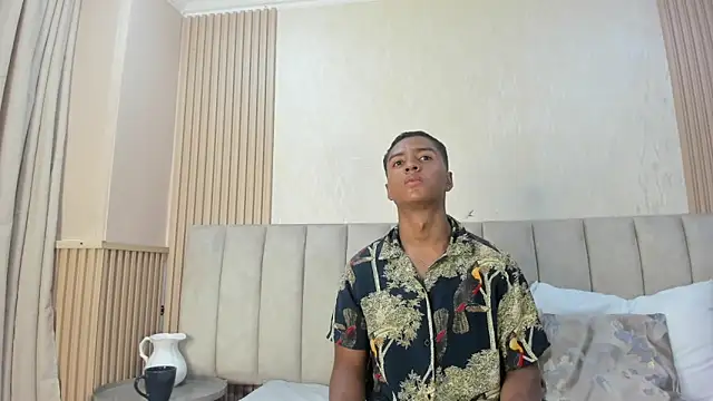 MagnusKing  online show from May 6, 11:04 am