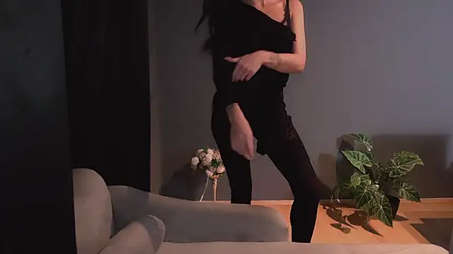 Saintrebella online show from October 30, 11:33 am