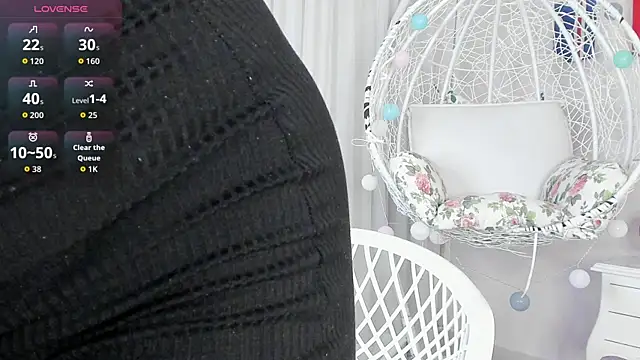 Snapshot of Greymarii chatting on June 27, 11:48 am Greymarii online show from June 27, 11:48 am