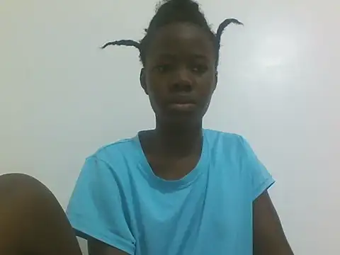 Snapshot of hey_its_andreana chatting on June 3, 5:29 pm hey its andreana online show from June 3, 5:29 pm
