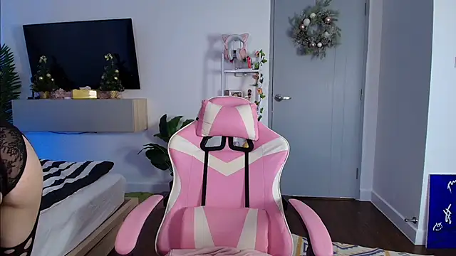 Snapshot of juicyshow_ chatting on December 3, 12:40 am juicyshow online show from December 3, 12:40 am