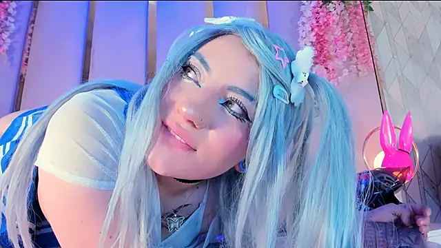 Snapshot of Broklinwhite_ chatting on October 19, 1:45 pm Broklinwhite online show from October 19, 1:45 pm