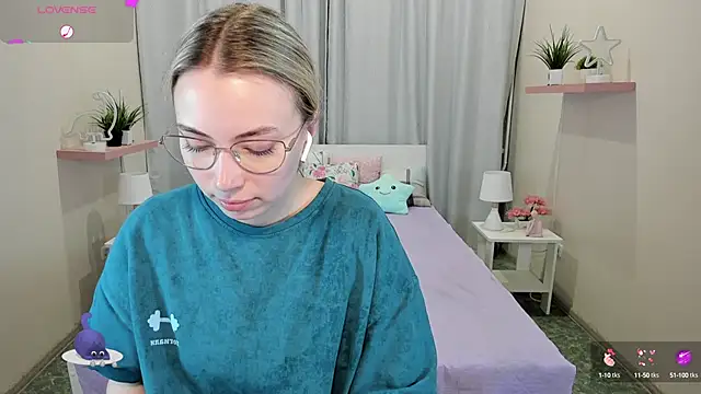 TiffanyBatson online show from January 8, 11:10 am