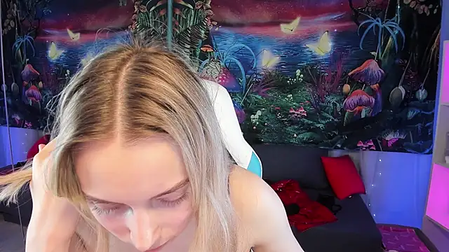 TiffanyBatson online show from January 30, 11:22 am