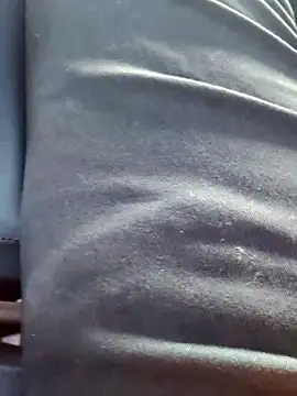 Snapshot of ind_6inc chatting on December 22, 9:50 am ind 6inc online show from December 22, 9:50 am