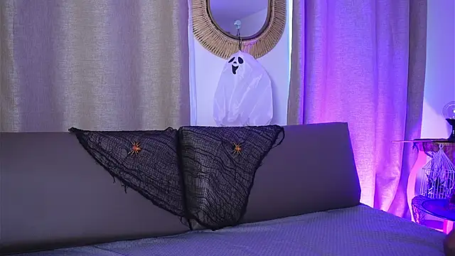 Snapshot of ShelleyMorell chatting on October 23, 2:27 pm ShelleyMorell online show from October 23, 2:27 pm