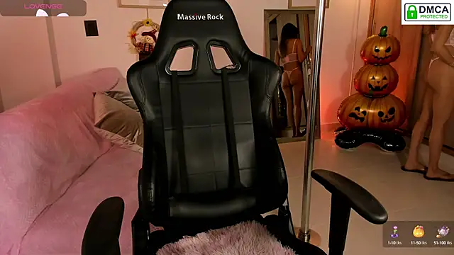 Lilabril online show from October 2, 2:35 pm