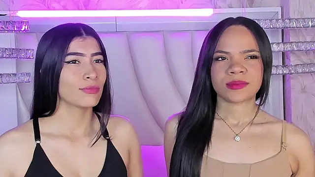 siara and zoe online show from April 7, 12:22 am