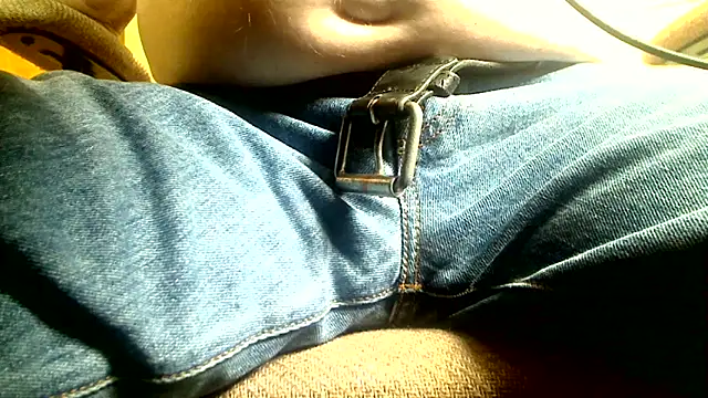 Snapshot of markluvskitty chatting on April 27, 1:20 pm markluvskitty online show from April 27, 1:20 pm