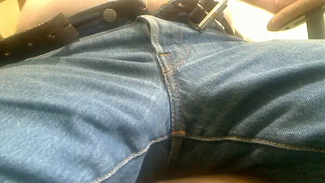 Snapshot of markluvskitty chatting on May 19, 1:50 pm markluvskitty online show from May 19, 1:50 pm