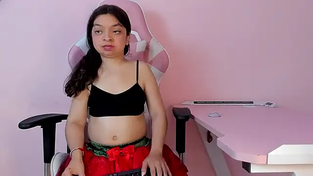 CharlotteMuller online show from February 18, 8:05 pm