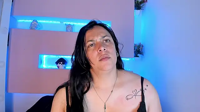 Biiancacox online show from January 10, 4:44 am