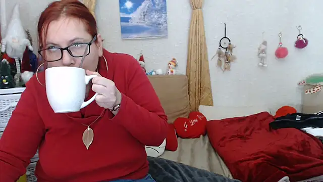 Snapshot of PlayfullMature chatting on January 30, 2:36 pm PlayfullMature online show from January 30, 2:36 pm