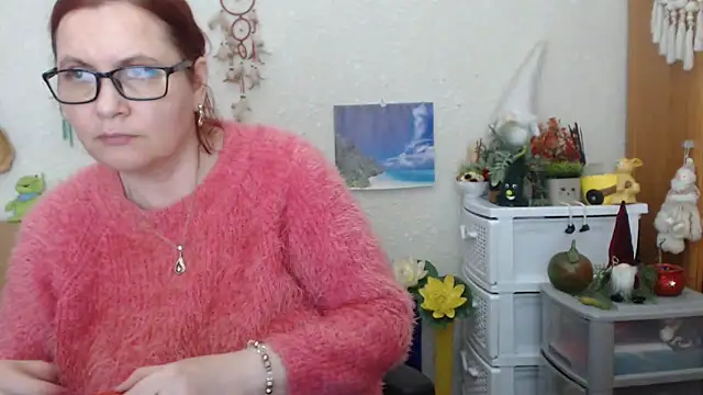 Snapshot of PlayfullMature chatting on March 21, 1:56 pm PlayfullMature online show from March 21, 1:56 pm