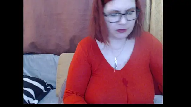 PlayfullMature online show from May 8, 11:15 am