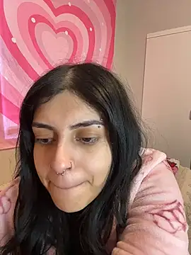 ThickerThanYoBitch online show from November 17, 5:30 pm