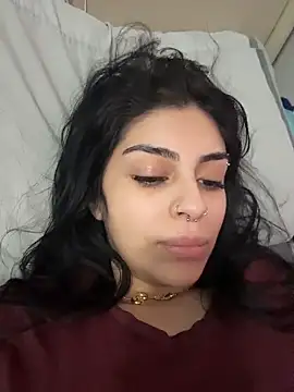 ThickerThanYoBitch online show from December 15, 6:06 am