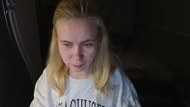 Riley Roo online show from February 22, 5:11 pm