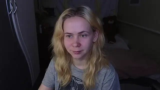 Riley Roo online show from March 10, 8:30 am