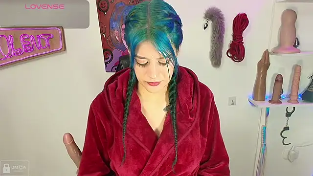 Snapshot of Violet-Queen chatting on March 7, 3:40 am Violet-Queen online show from March 7, 3:40 am