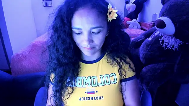 Snapshot of rayza_mature_154 chatting on March 29, 5:35 pm rayza mature 154 online show from March 29, 5:35 pm