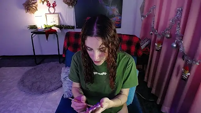 IsaBaileys  online show from December 18, 7:08 pm