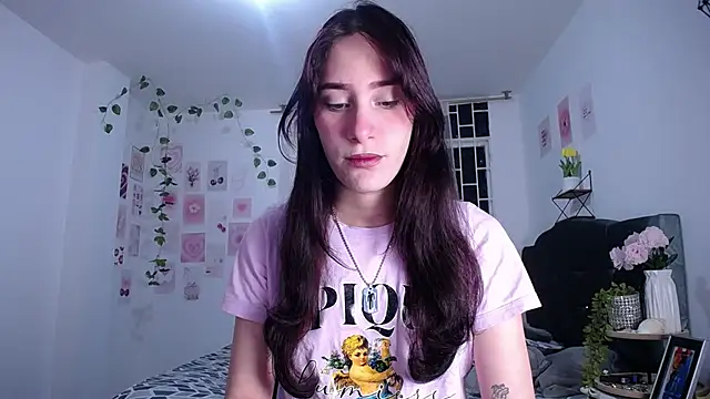 IsaBaileys  online show from May 12, 3:36 am