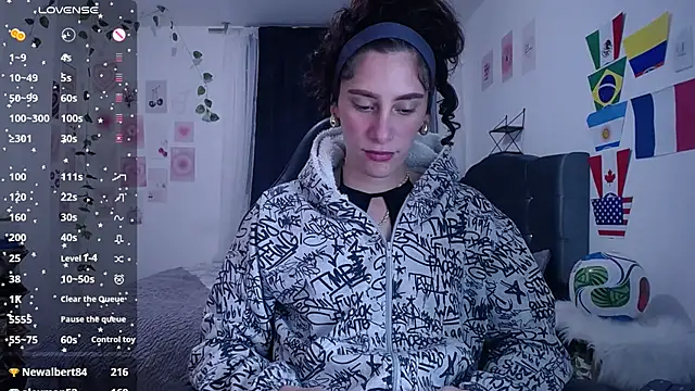 Snapshot of IsaBaileys_ chatting on June 22, 3:25 am IsaBaileys online show from June 22, 3:25 am