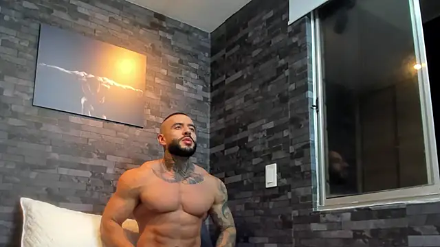 BruceDallas online show from October 28, 12:58 am