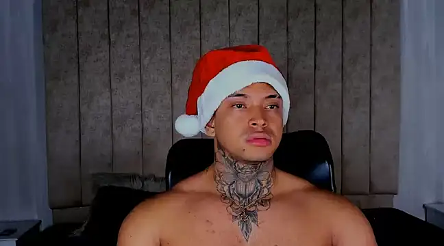 Stiven collins online show from December 18, 7:36 am