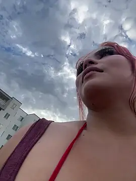 Chloemercury online show from December 21, 10:17 pm