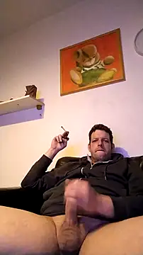 Snapshot of Knuffelstaaf123 chatting on February 21, 9:05 pm Knuffelstaaf123 online show from February 21, 9:05 pm