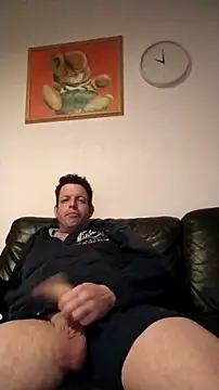 Snapshot of Knuffelstaaf123 chatting on March 1, 10:12 pm Knuffelstaaf123 online show from March 1, 10:12 pm