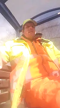 Snapshot of Knuffelstaaf123 chatting on March 26, 9:15 am Knuffelstaaf123 online show from March 26, 9:15 am