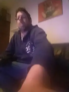 Snapshot of Knuffelstaaf123 chatting on March 26, 9:20 pm Knuffelstaaf123 online show from March 26, 9:20 pm