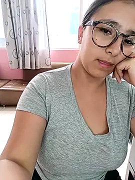 Cute Penelope online show from February 4, 6:17 pm