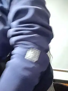 Snapshot of Cute_Penelope chatting on April 2, 11:08 am Cute Penelope online show from April 2, 11:08 am