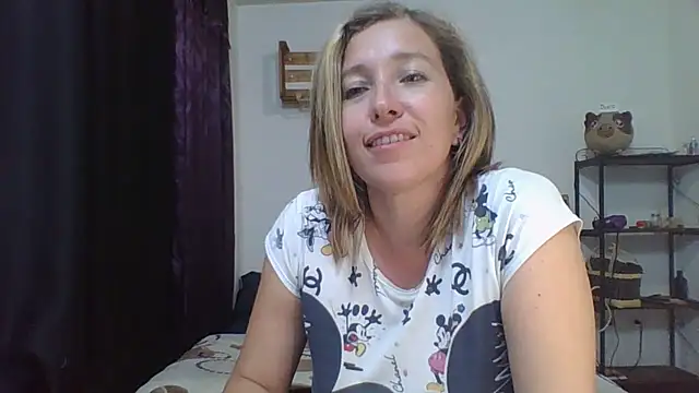 charlott ponce online show from December 11, 2:30 am