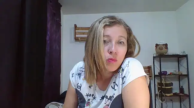 charlott ponce online show from December 20, 12:30 am