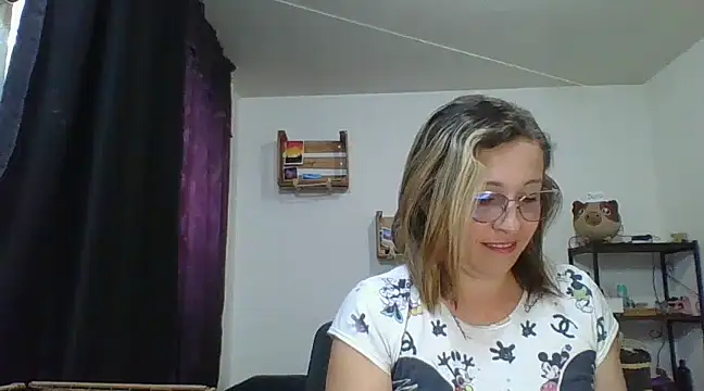 charlott ponce online show from January 18, 12:02 am