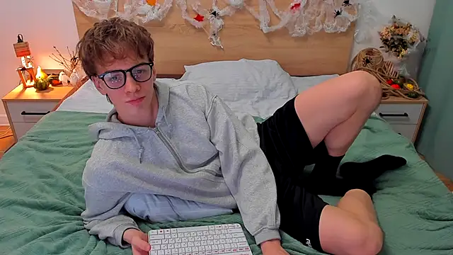 Fandi 777 online show from October 27, 7:07 pm