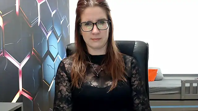 KayaRose online show from February 24, 4:15 pm