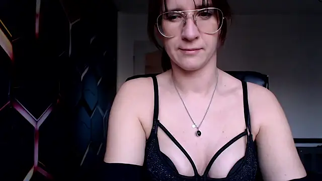 KayaRose online show from March 5, 4:13 pm