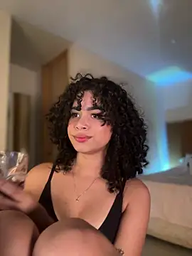 Lianh Benett online show from December 23, 3:40 am