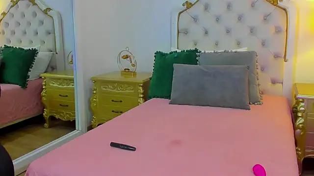 Snapshot of lexa_25_ chatting on November 16, 11:49 am lexa 25 online show from November 16, 11:49 am